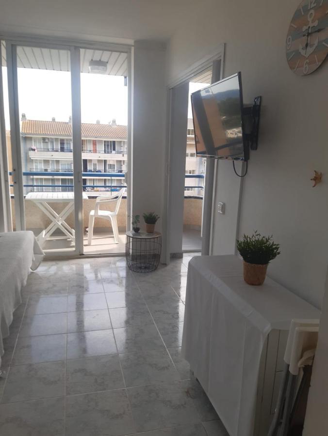Apartament Blau Park Ii, レスタルティット エクステリア 写真